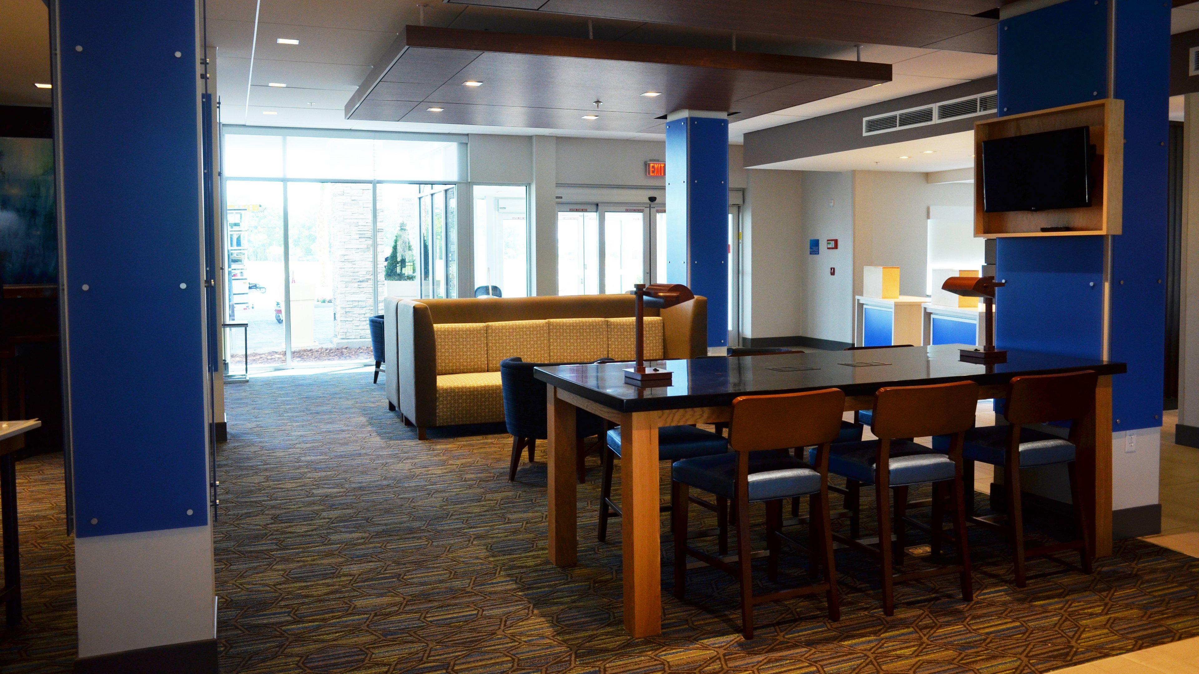 Holiday Inn Express & Suites - Jacksonville W - I295 And I10 By Ihg Extérieur photo